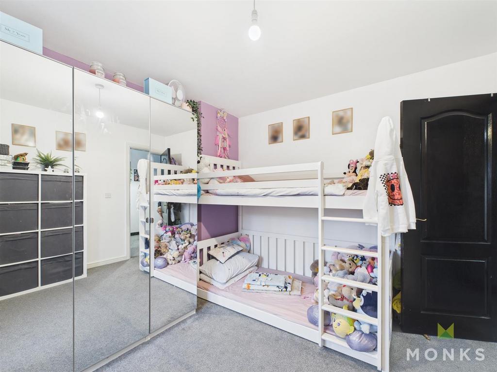 CAM01520 G0-PR0293-STILL014.jpg