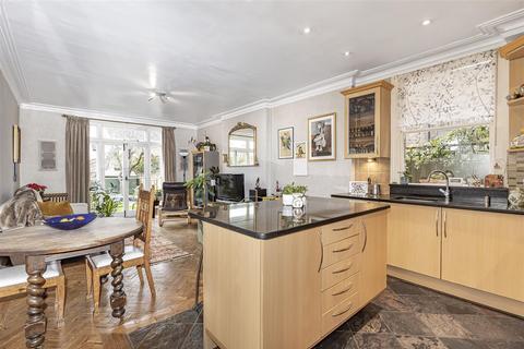 2 bedroom flat for sale, Okehampton Road, Kensal Rise NW10
