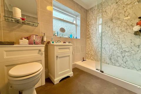 undefined, Leathway, Ormesby