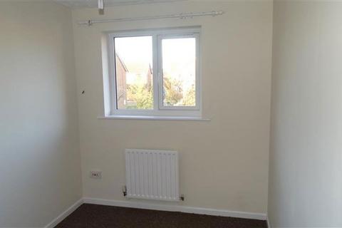 2 bedroom terraced house to rent, Bowness Way, Gunthorpe PE4 7NG