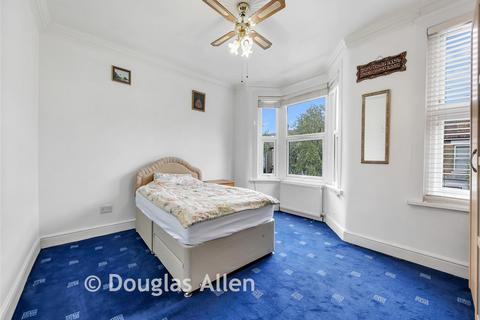 3 bedroom terraced house for sale, Wolsey Avenue, Walthamstow