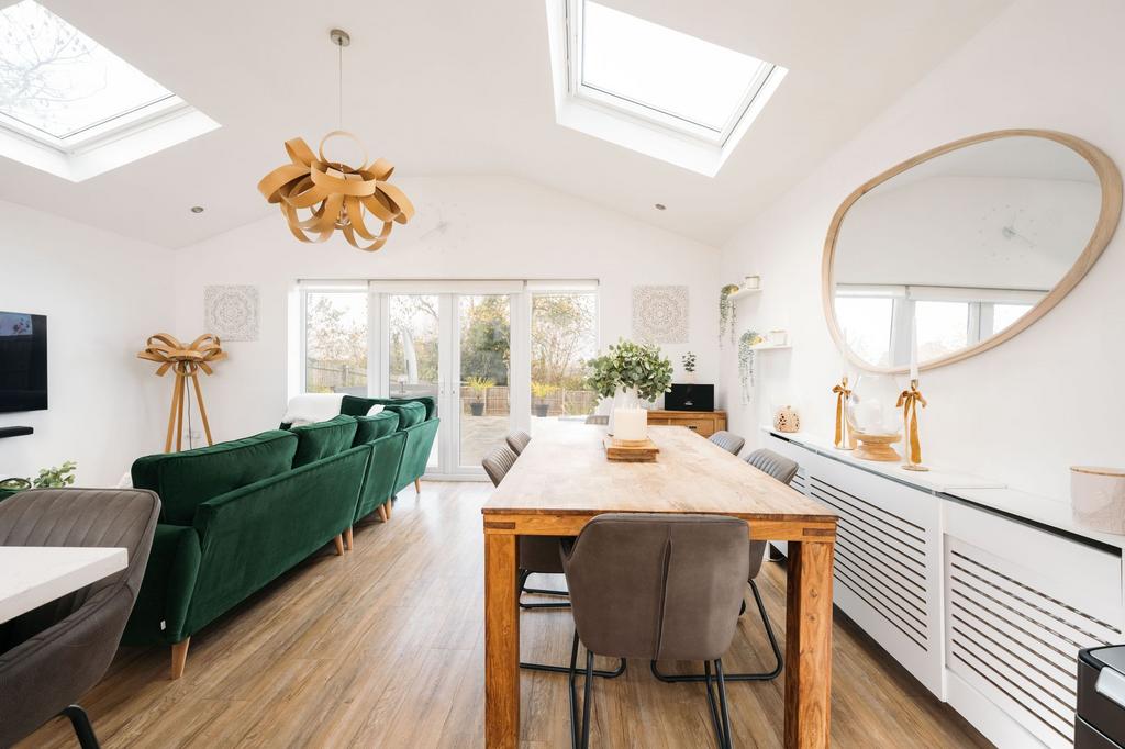 Dining/Sitting Room