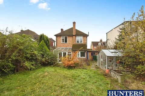 3 bedroom detached house for sale, Pine Grove, Penenden Heath, Maidstone