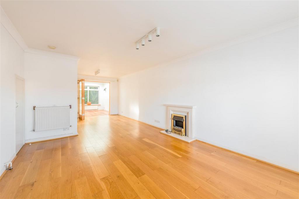 6 Kew Street-6.jpg