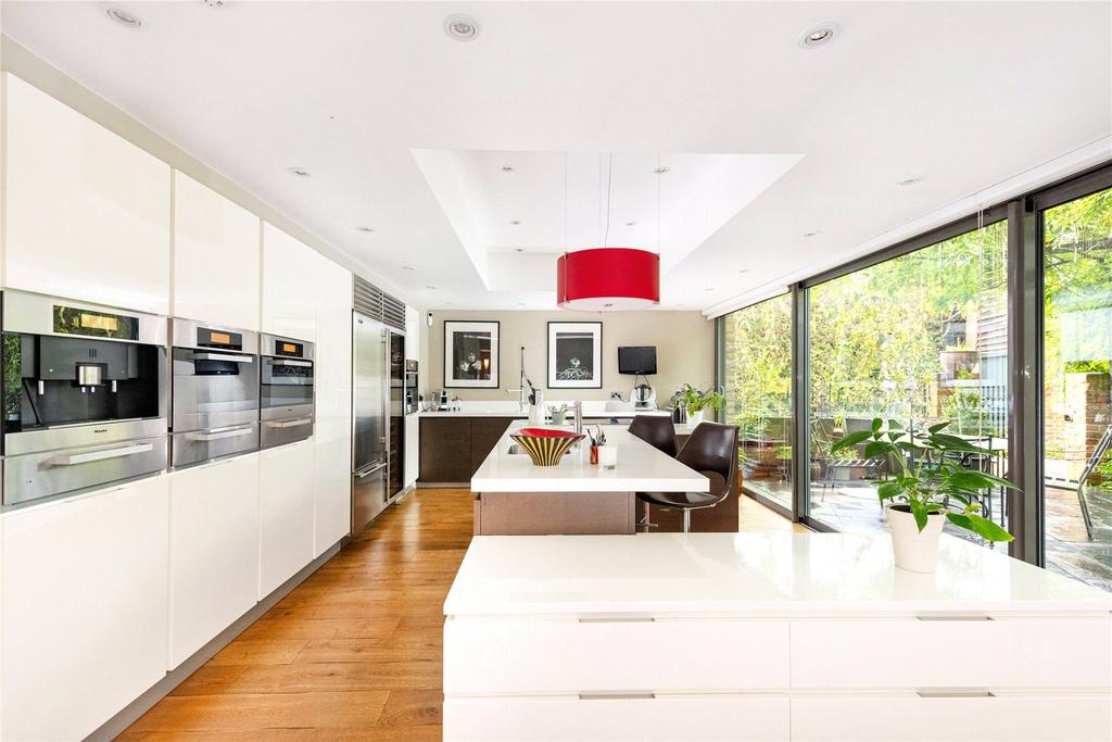 Kitchen/Breakfast