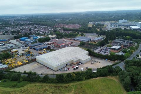 Warehouse to rent, Pool Ln Wirral CH62 4UE