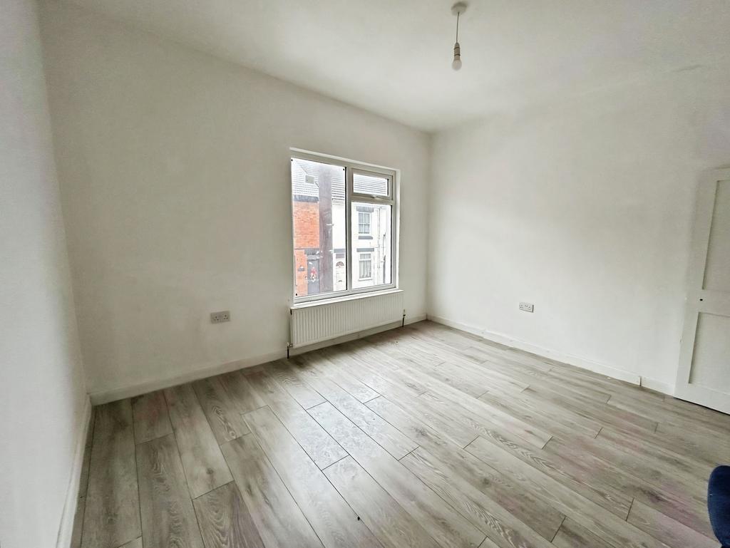3 T202511120849.jpg