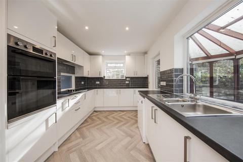 5 bedroom detached house for sale, St. Leonards Street, West Malling ME19