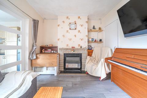 2 bedroom terraced house to rent, Bath Street, Hampshire SO14