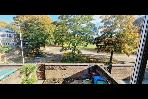 undefined, shiredale drive, manchester, M9