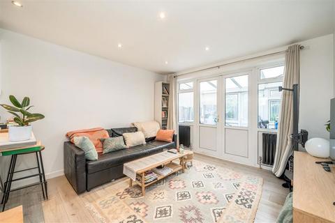 undefined, Bedford Hill, London SW12