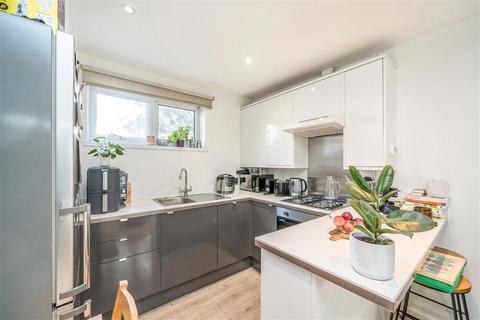 undefined, Bedford Hill, London SW12