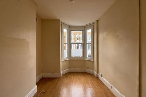undefined, Ground Floor Flat, 52 Strahan Road, Bow, London, E3 5DB