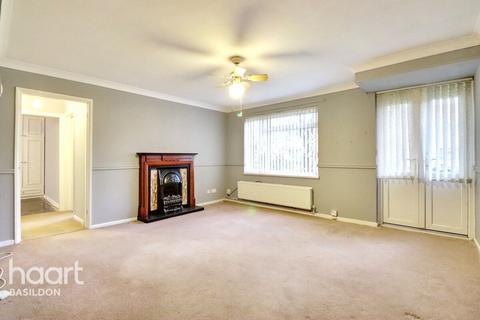 undefined, Long Gages, Basildon