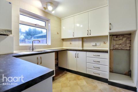 undefined, Long Gages, Basildon