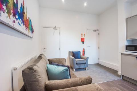 2 bedroom terraced house to rent, Hartley Road, Nottingham, Nottinghamshire, NG7