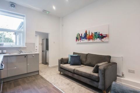 2 bedroom terraced house to rent, Hartley Road, Nottingham, Nottinghamshire, NG7