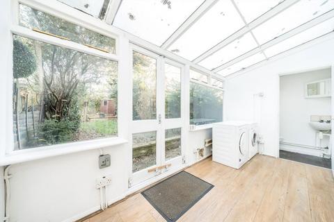 undefined, Aylett Road, Isleworth TW7