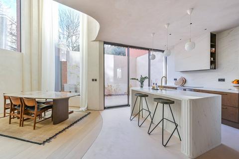 4 bedroom detached house to rent, Heathpoint House, Gospel Oak, London, NW5