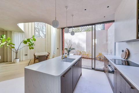 4 bedroom detached house to rent, Heathpoint House, Gospel Oak, London, NW5