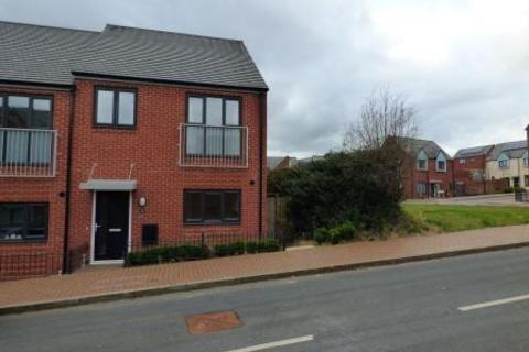 2 bedroom terraced house to rent, Croppings Park, Telford TF4
