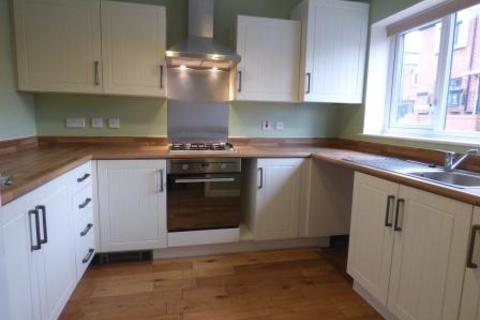 2 bedroom terraced house to rent, Croppings Park, Telford TF4