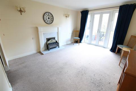 2 bedroom apartment for sale, Briary Court, Cowes PO31