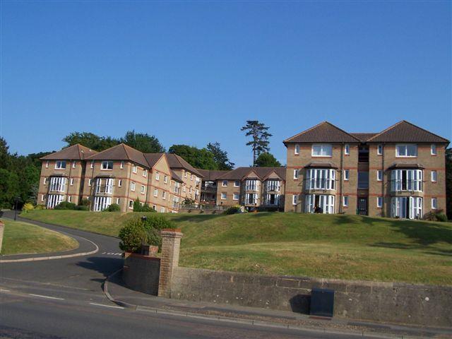 2005-06-27 001 Briary Court.JPG