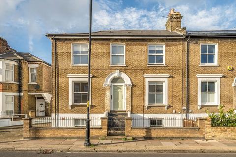 Evelina Road, London SE15