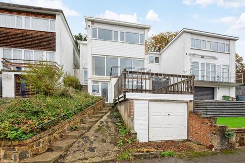 4 bedroom detached house for sale, Madeira Avenue, Bromley