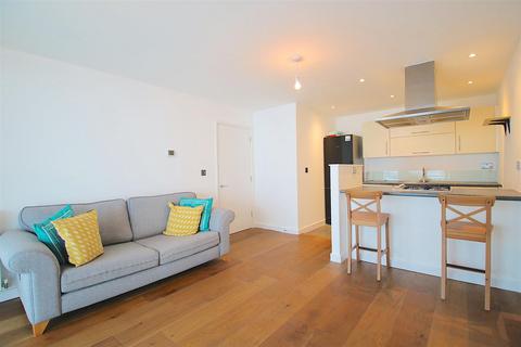 1 bedroom flat to rent, Abbott's Wharf, London E14