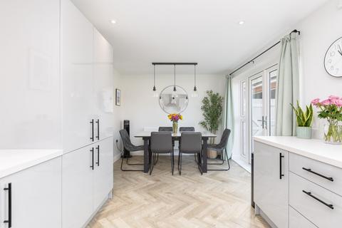 4 bedroom detached house for sale, Brassey Way, Henlow SG16
