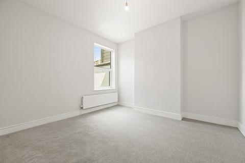 2 bedroom flat for sale, Olive Road, London NW2