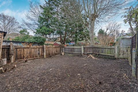 undefined, Carshalton Grove, Sutton