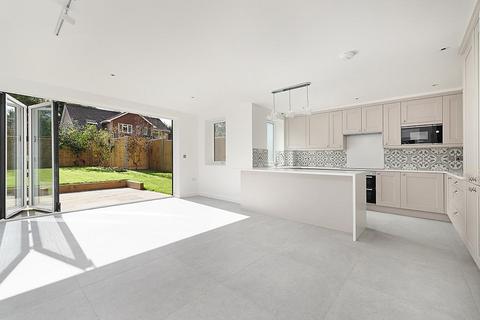 3 bedroom semi-detached house for sale, FETCHAM KT22