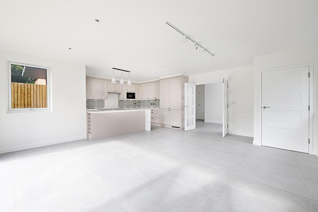 No.1-Kennel Close-Sept25-8374.jpg