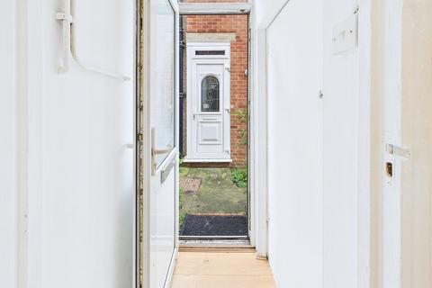 2 bedroom maisonette to rent, Elmgrove Road, Harrow, HA1