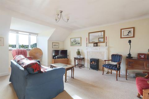 2 bedroom retirement property for sale, Wray Park Road, Reigate, Surrey, RH2