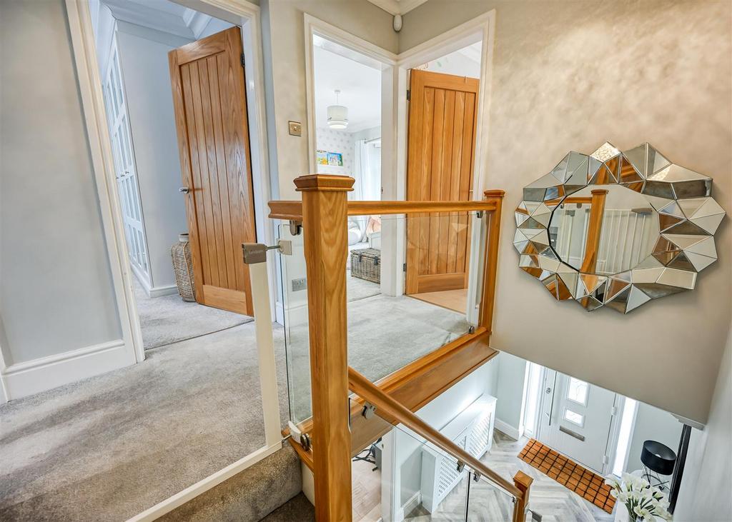 16 Knights Avenue-05.jpg