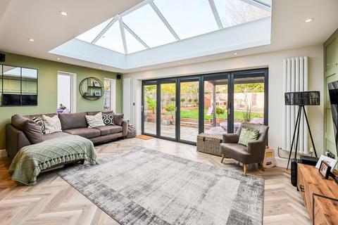 undefined, 16 Knights Avenue, Tettenhall, Wolverhampton, WV6 9QA