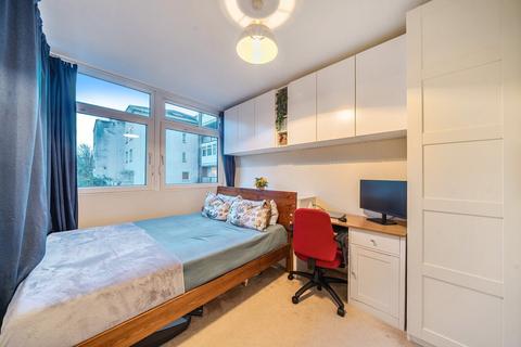 undefined, Rayners Road, London, SW15