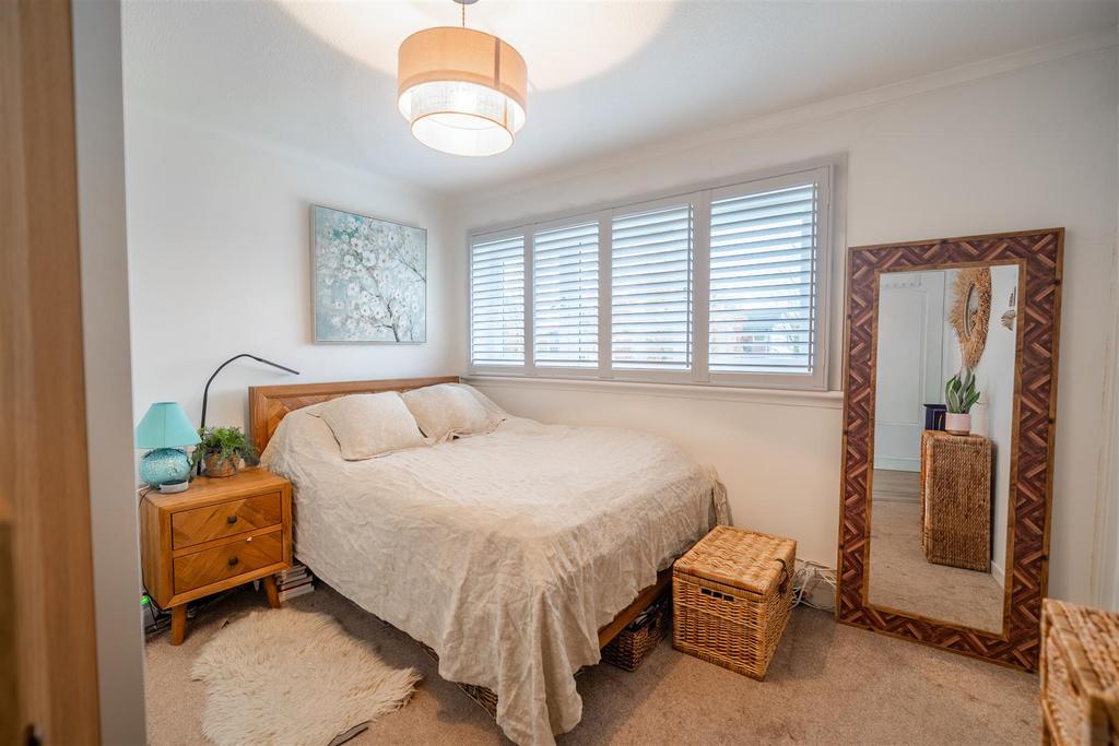 Bedroom.one.jpg