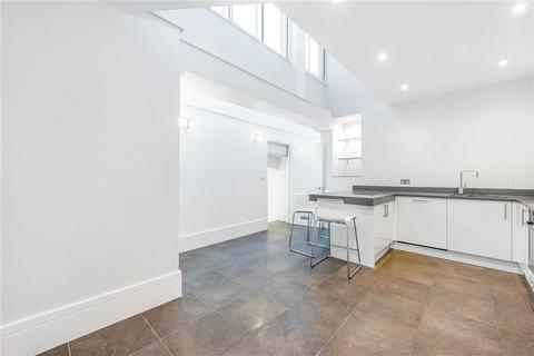 3 bedroom mews to rent, Welbeck Way, Marylebone, London, W1G