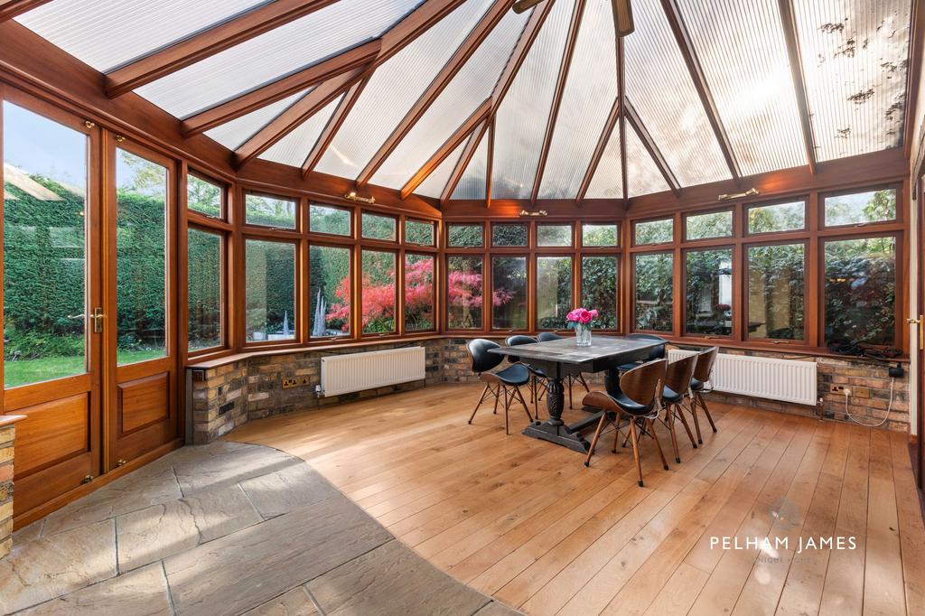 Conservatory, Westwood Park Road, Peterborough