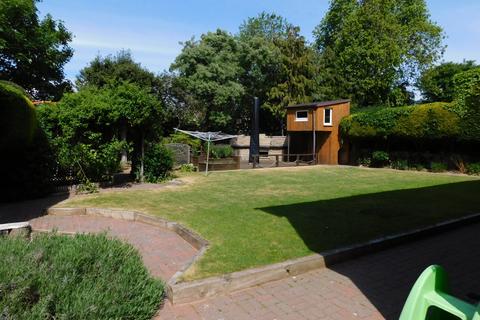 6 bedroom detached house to rent, 29, Ashburnham Gardens, South Queensferry, EH30 9LB