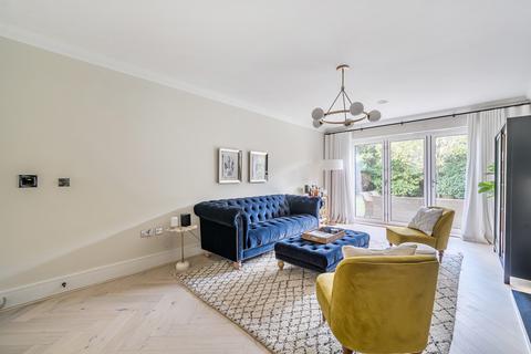 5 bedroom detached house for sale, Dartnell Avenue, West Byfleet, KT14