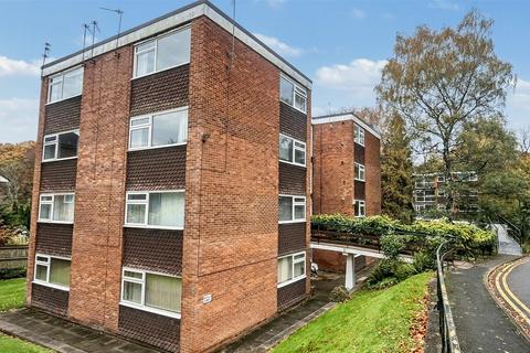 Salisbury Close, Birmingham B13