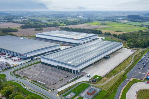 Distribution warehouse to rent, Catalina Appr Warrington WA5 3UY