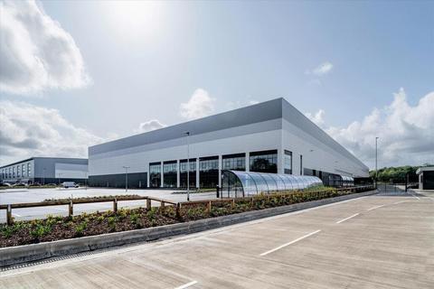 Distribution warehouse to rent, Catalina Appr Warrington WA5 3UY