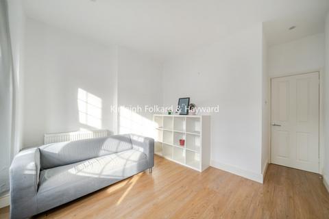 Robinson Road, London, SW17